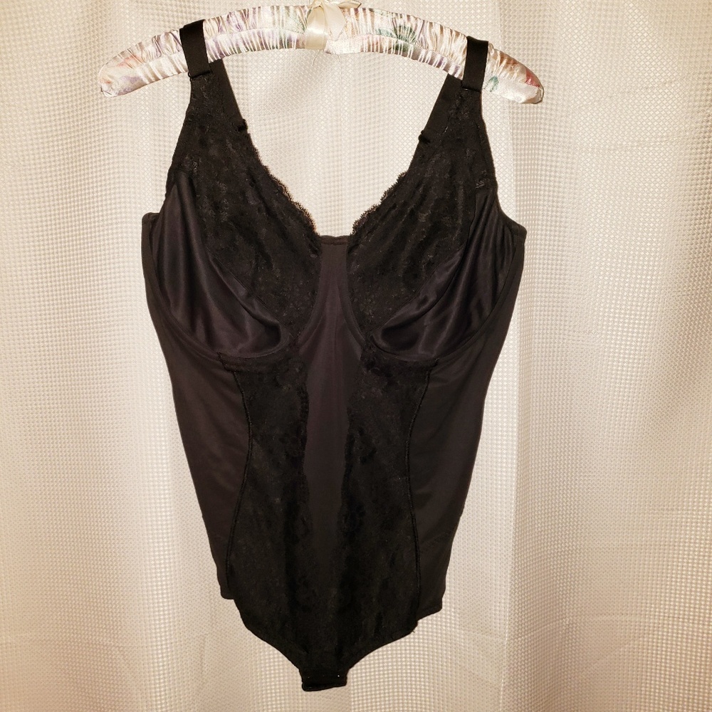 Flexees 42DD Shapewear Bodysuit